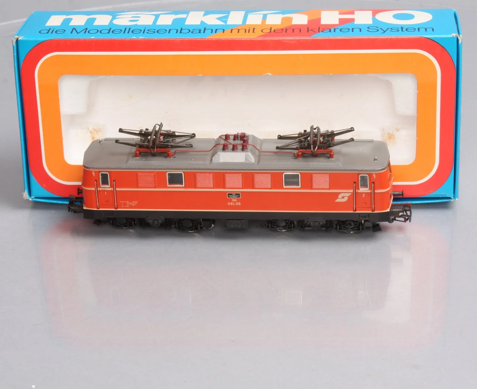 Marklin 3166 HO Scale ÖBB BR 1141 Electric Locomotive EX/Box
