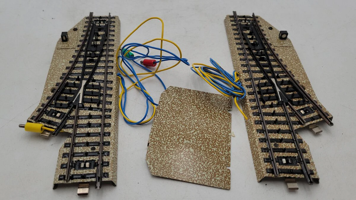 Marklin 5137 HO Metal Track 2-Way Switch Turnout (Pack of 2) EX - Image 2