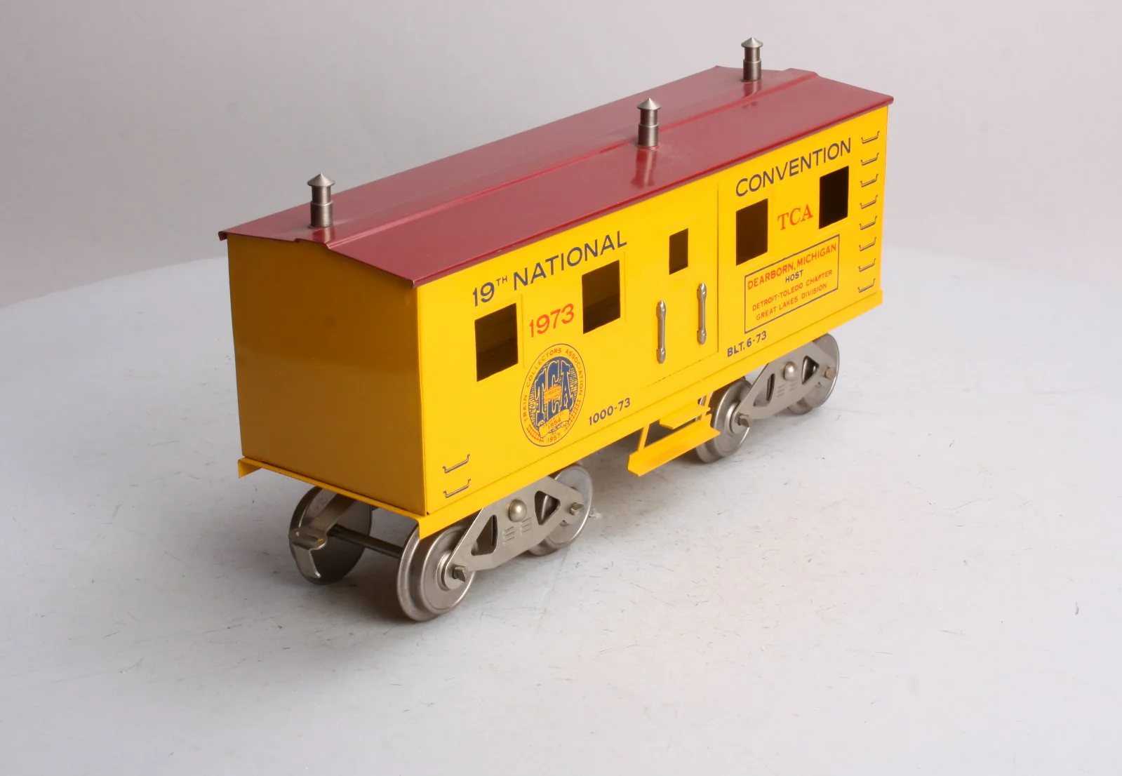 McCoy 1000-73 Standard Gauge TCA 1973 Tinplate Bunk Car LN/Box - Image 5