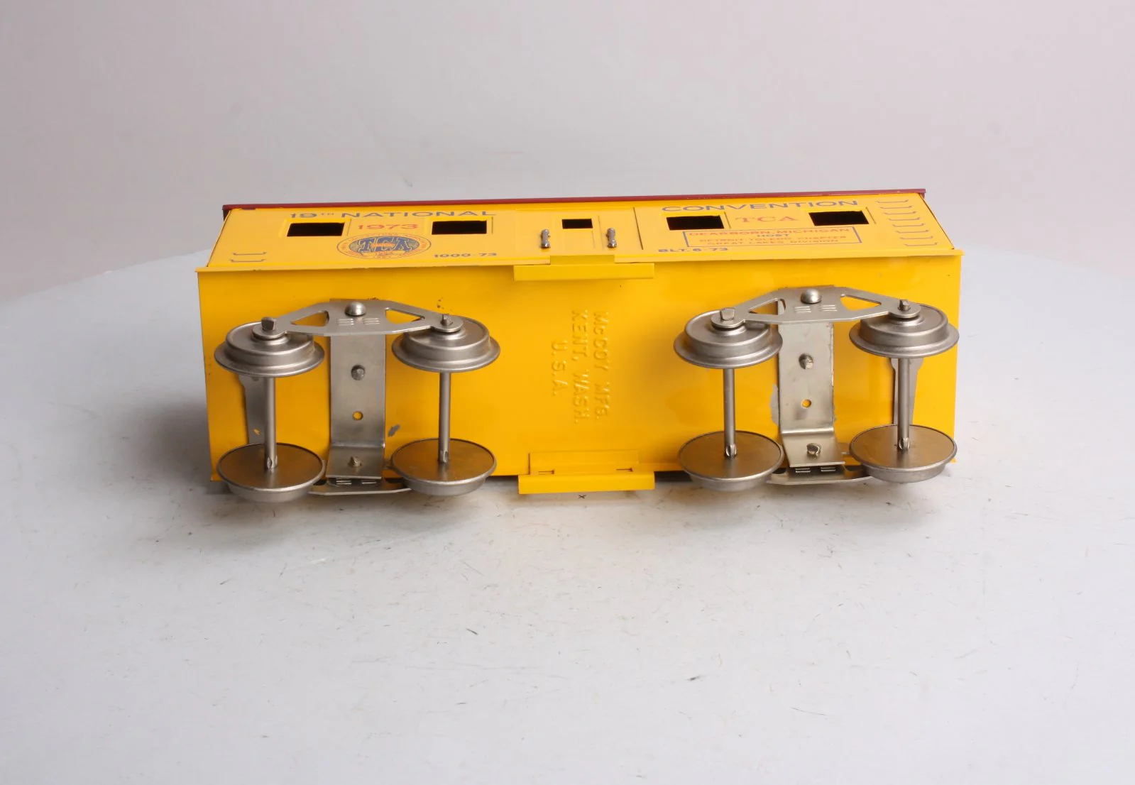 McCoy 1000-73 Standard Gauge TCA 1973 Tinplate Bunk Car LN/Box - Image 10