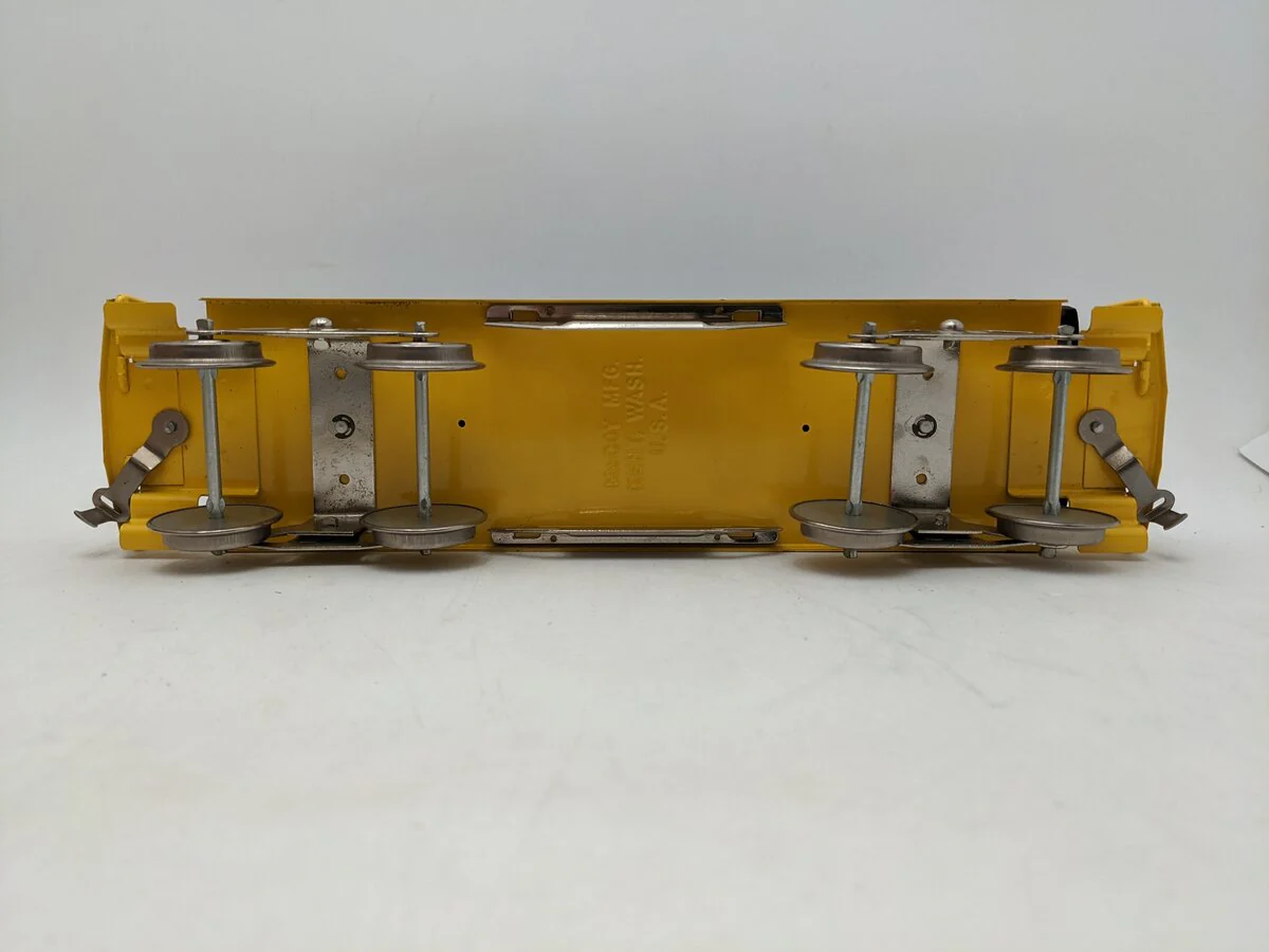 McCoy 1983 Standard Gauge TCA Louisville Baggage Car LN/Box - Image 4