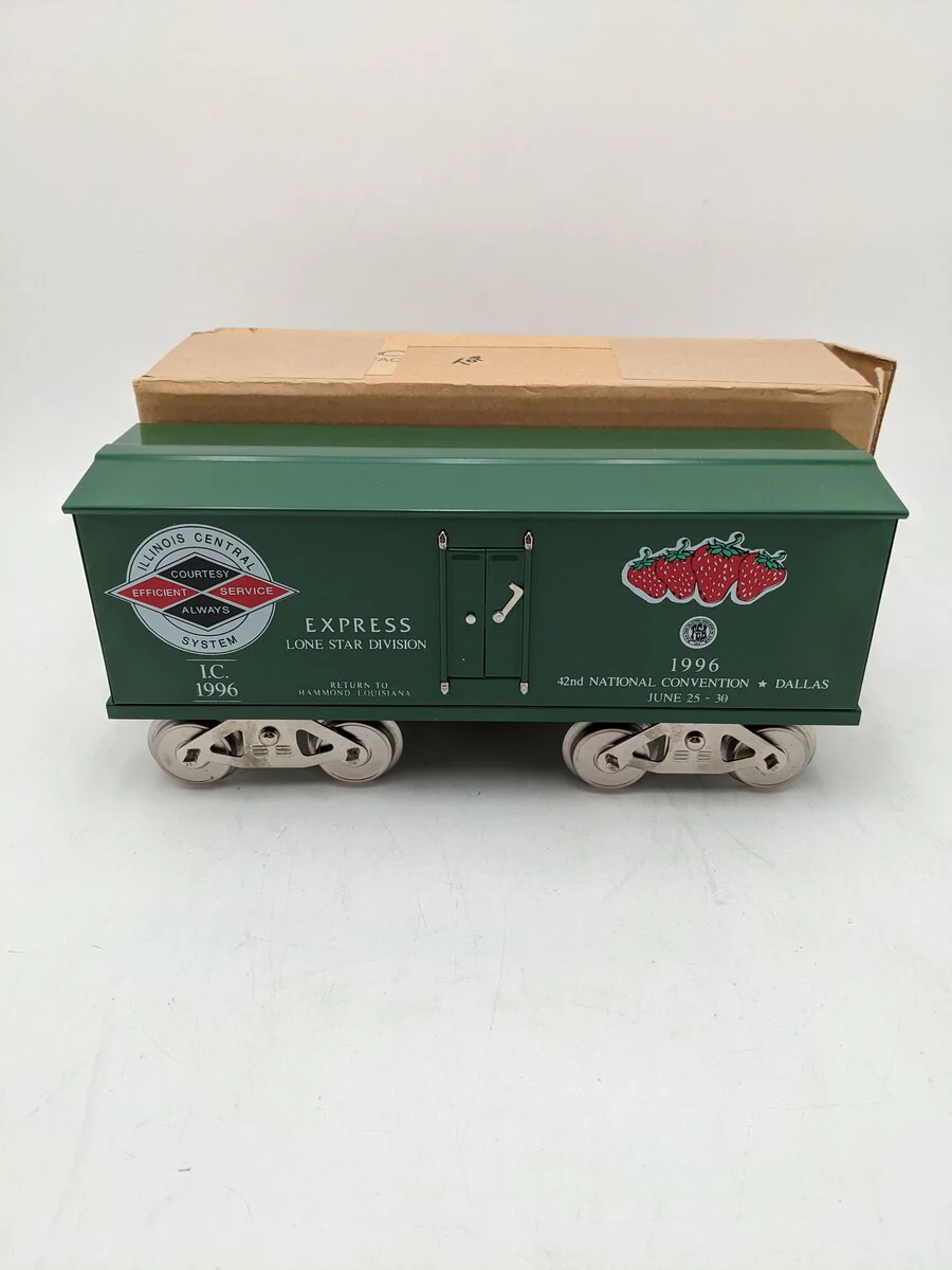 McCoy 1996 Standard Gauge Illinois Central TCA/Dallas Strawberry Boxcar #1996 EX/Box