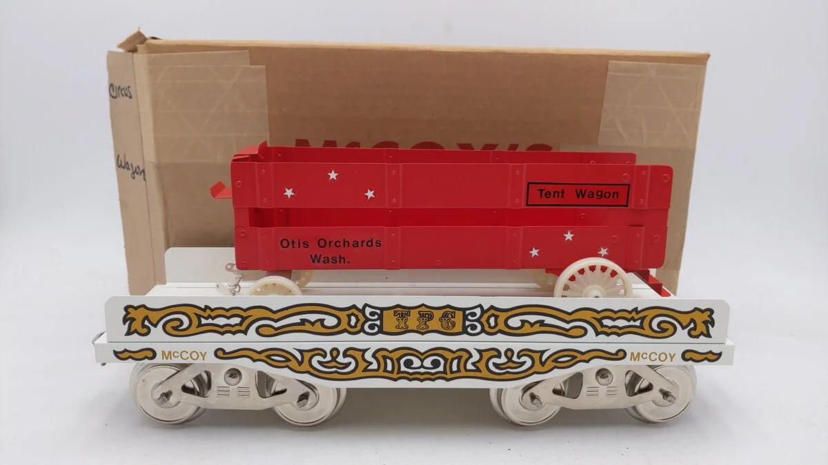 McCoy 256TW Standard Gauge Flat Car w/ Tent Wagon EX/Box
