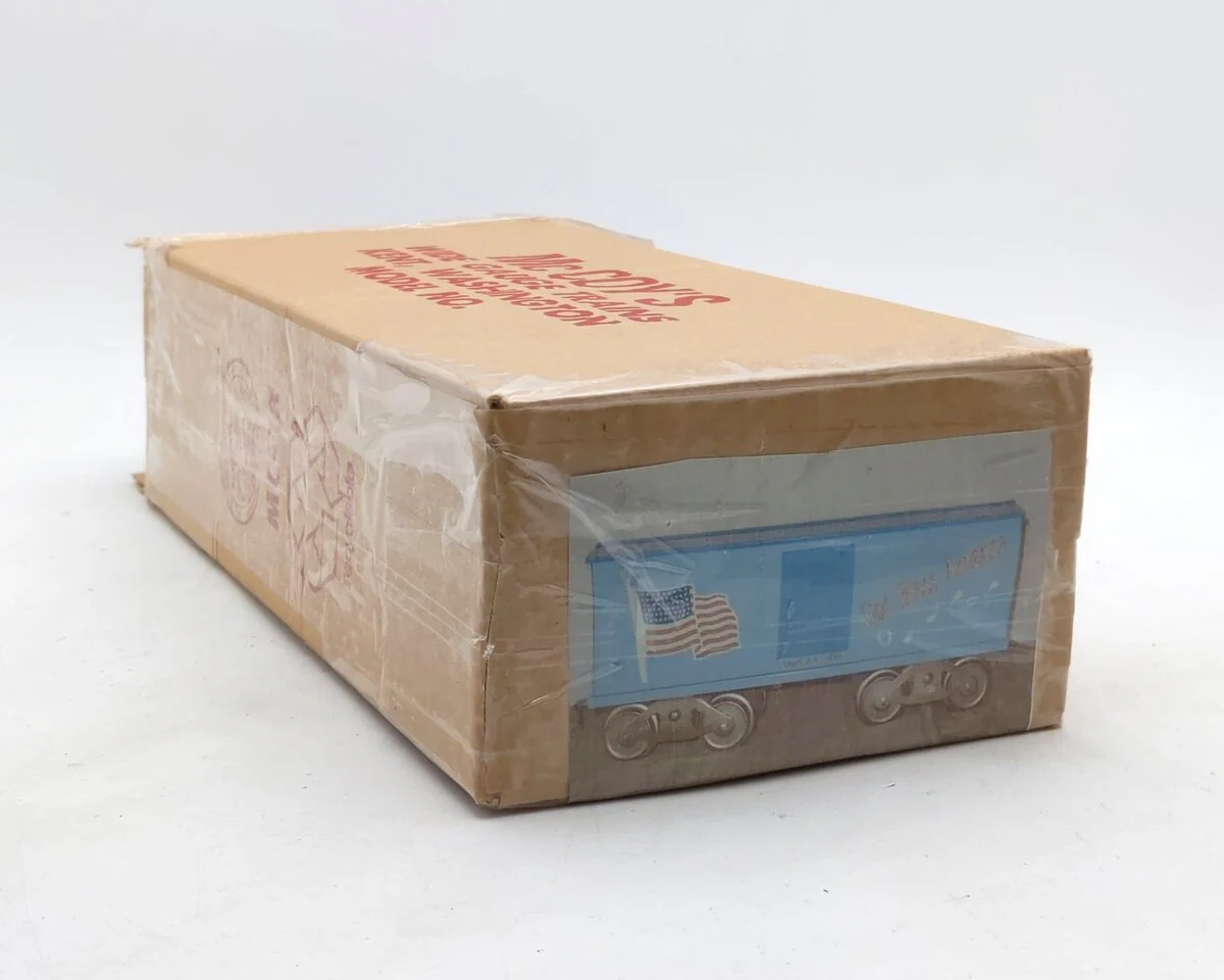 McCoy Standard Gauge God Bless America Boxcar LN/Box - Image 10