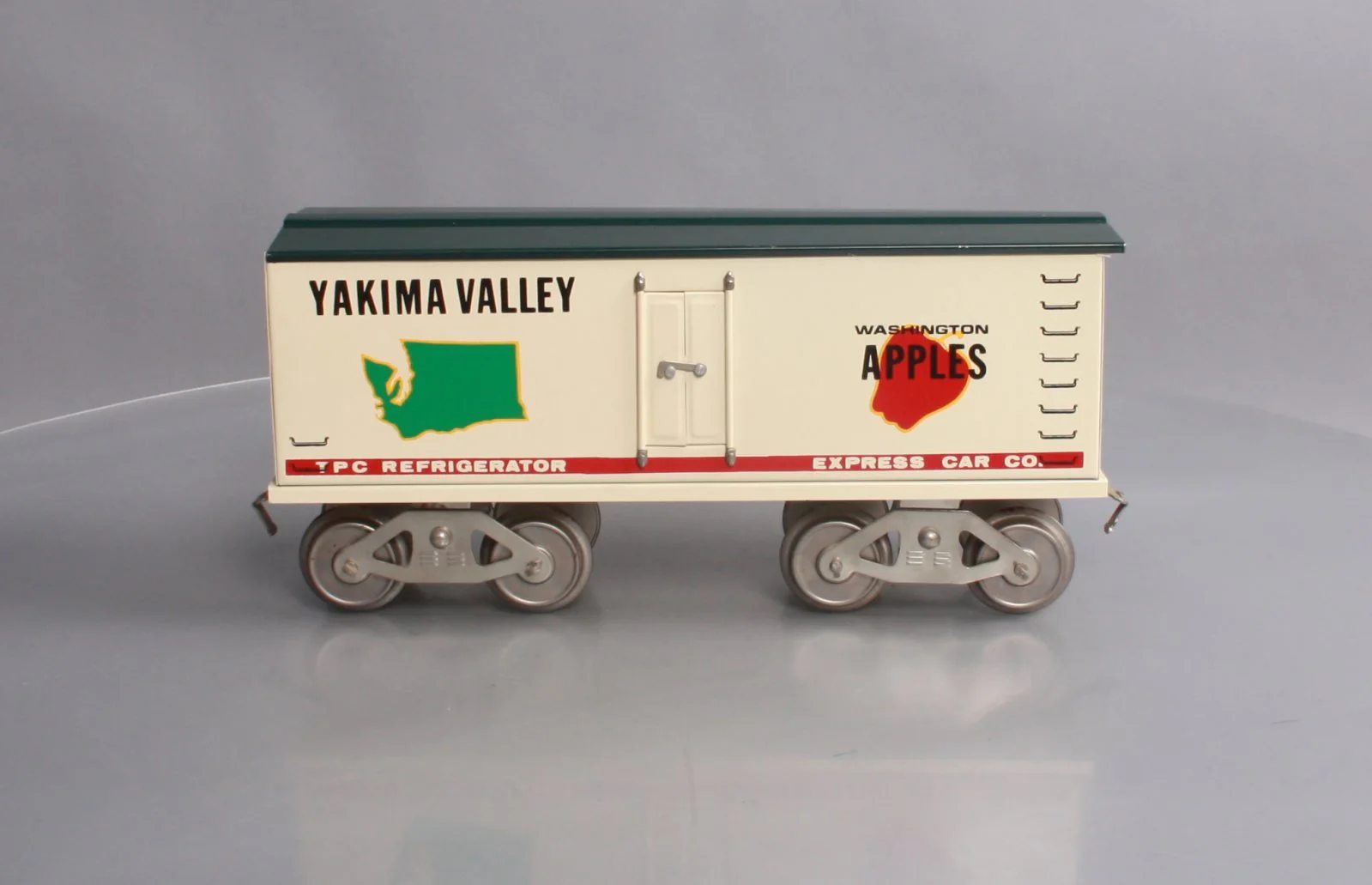 McCoy Standard Gauge Yakima Valley Washington Apples Reefer LN/Box - Image 2