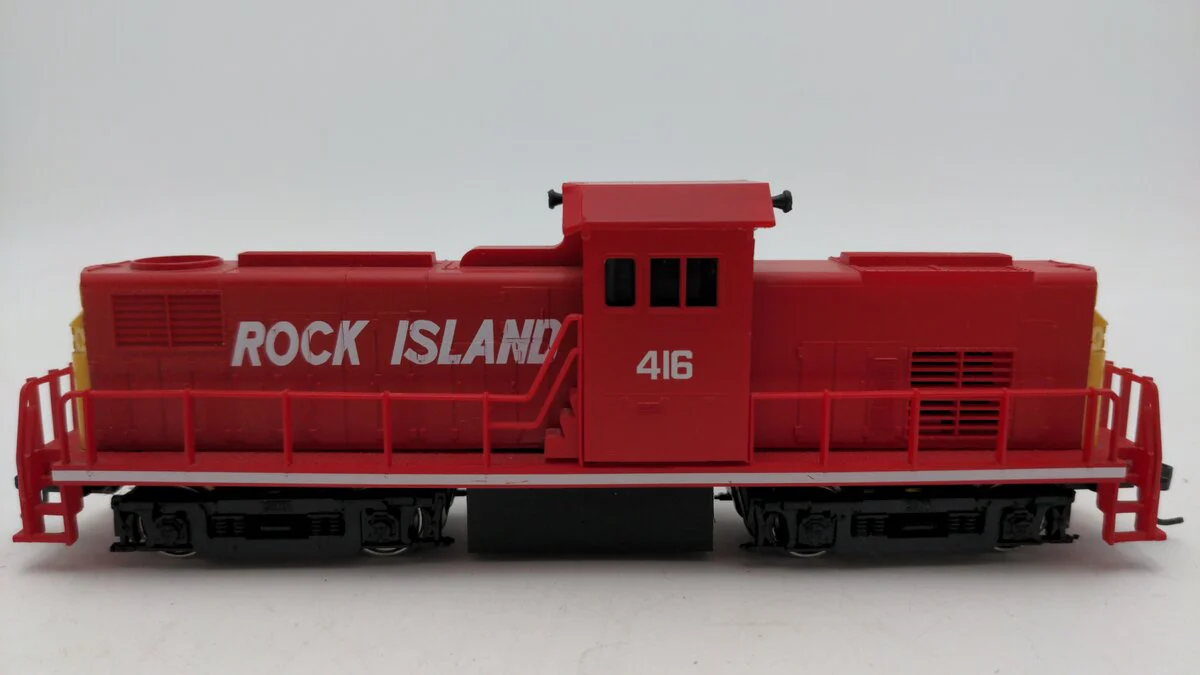 Mehano HO Scale Rock Island Diesel Locomotive #416 EX - Image 2