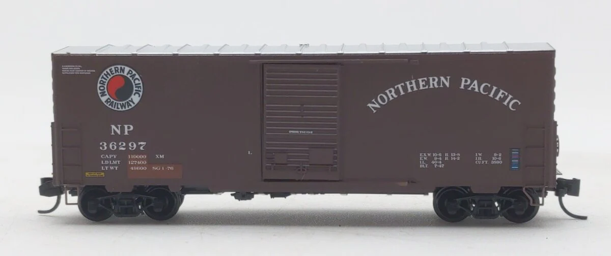 Micro-Trains 02400600 N Northern Pacific 40' Standard Boxcar #36297 LN/Box - Image 2