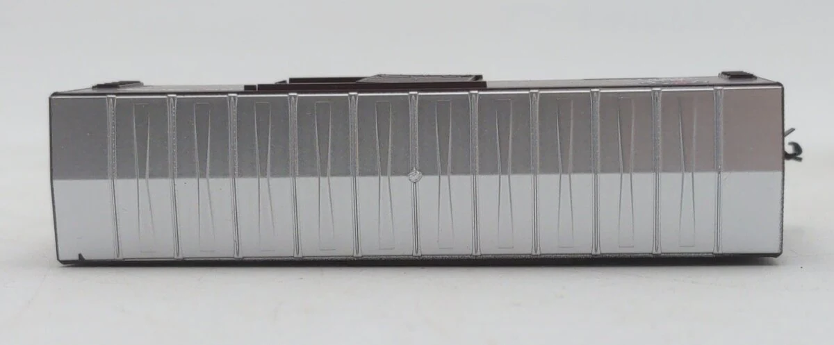 Micro-Trains 02400600 N Northern Pacific 40' Standard Boxcar #36297 LN/Box - Image 3