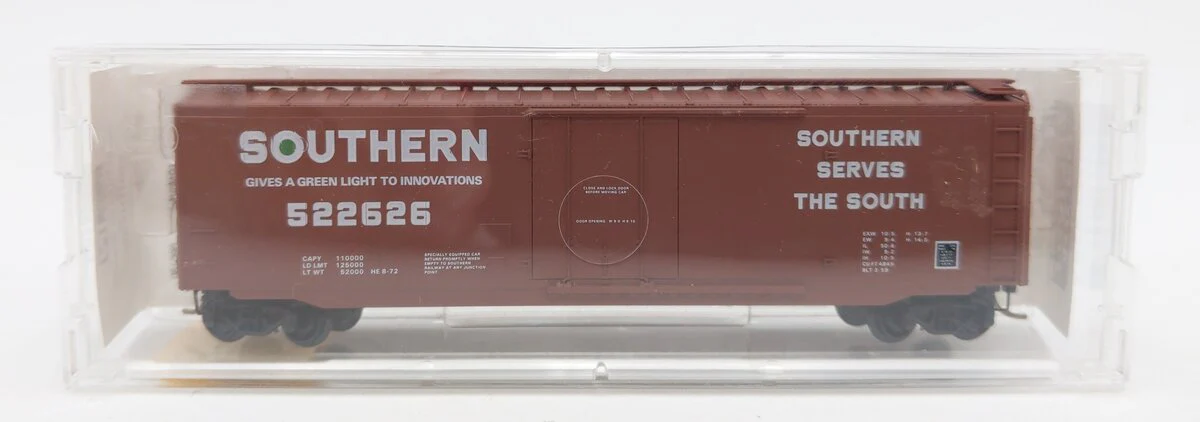 Micro-Trains 03200240 N Scale Southern 50' Standard Plug Door Boxcar #522626 NIB