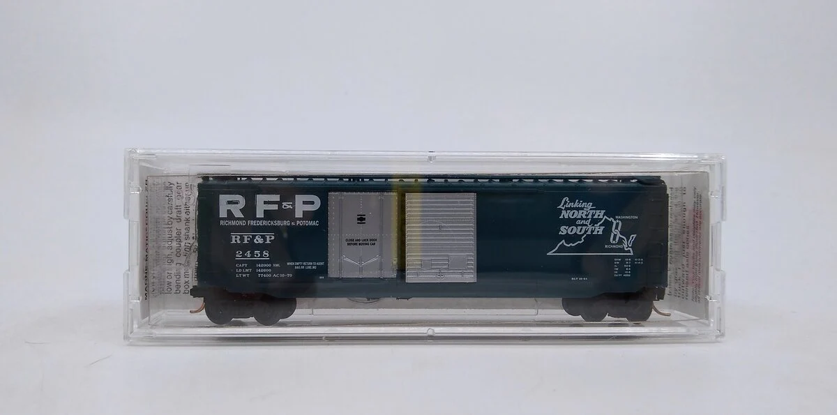 Micro-Trains 03300020 N Richmond F&Potomac 50' Standard Boxcar #2458 NIB