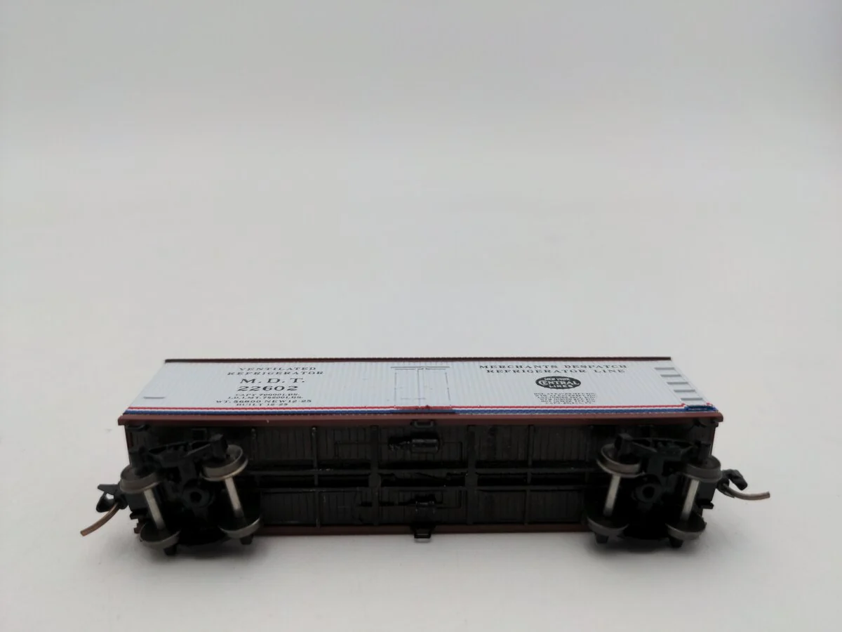 Micro-Trains 04900140 N New York Central 40' Double Sheathed Reefer #22602 LN/Box - Image 3