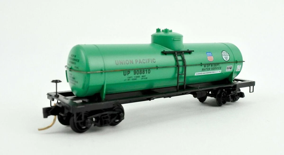 Micro-Trains 06500340 N Scale Union Pacific 39' Single Dome Tank Car #908810 LN/Box - Image 4