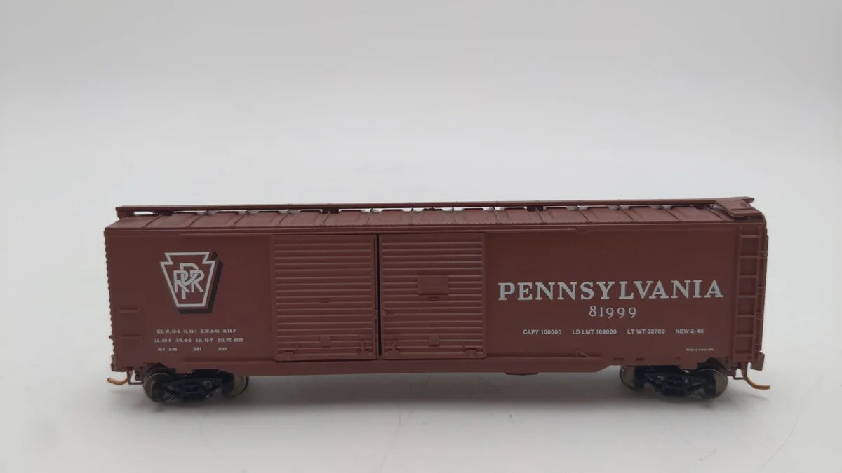 Micro-Trains 07800010 N Pennsylvania 50' Double Side Door Auto Boxcar #81999 LN/Box - Image 2
