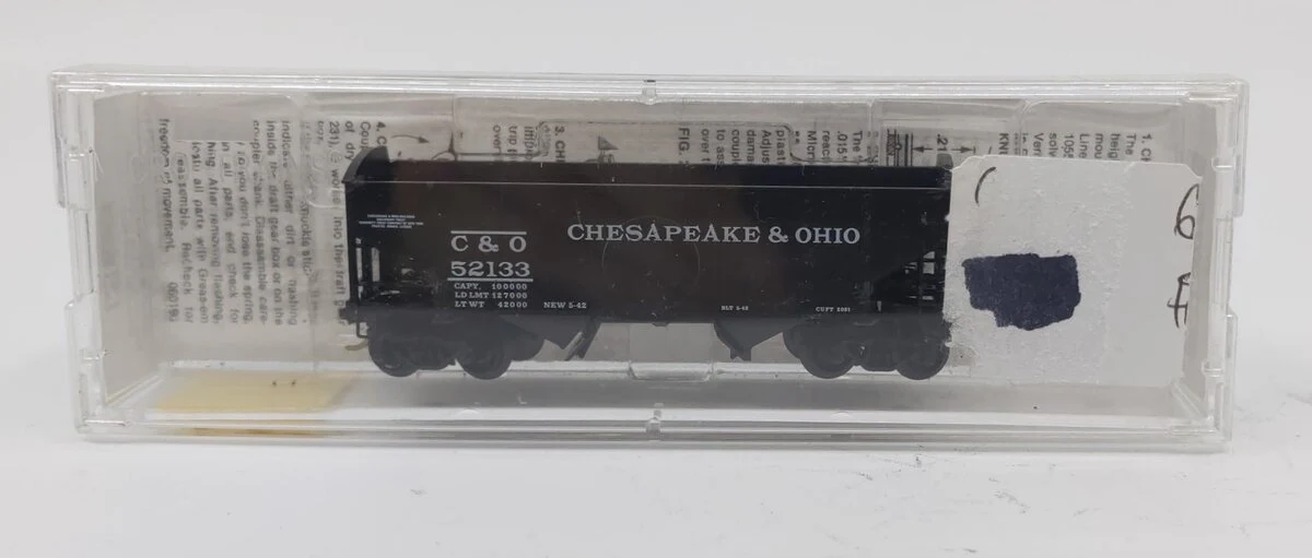 Micro-Trains 08600010 N Chesapeake & Ohio 33' Offset Side Twin Bay Hopper #52133 LN/Box