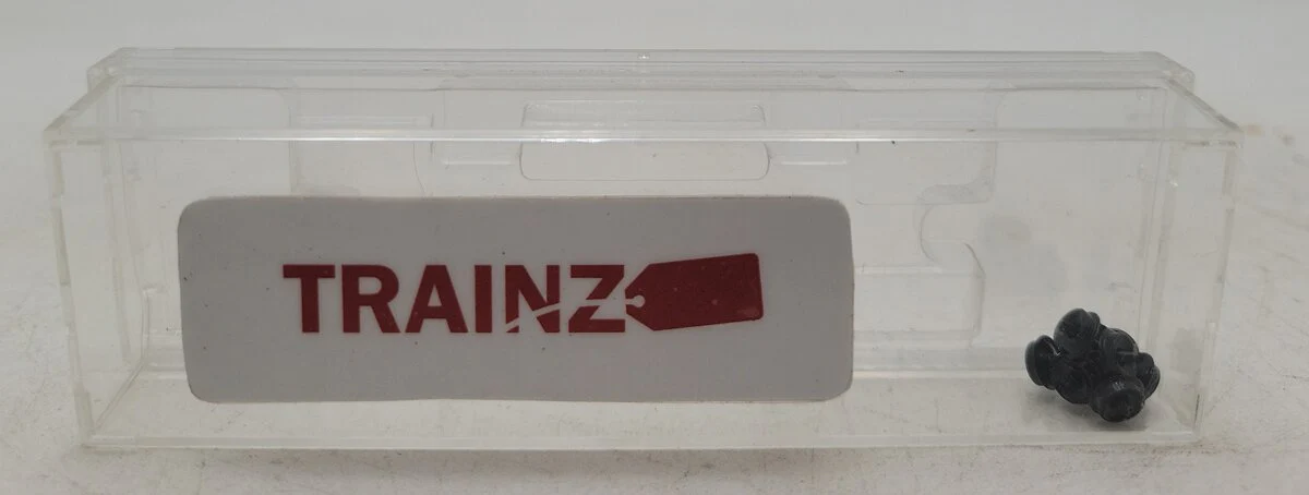 Micro-Trains 08900000 N Undecorated 33' Twin Bay Rib Side Hopper w/Notched Peak LN/Box - Image 5