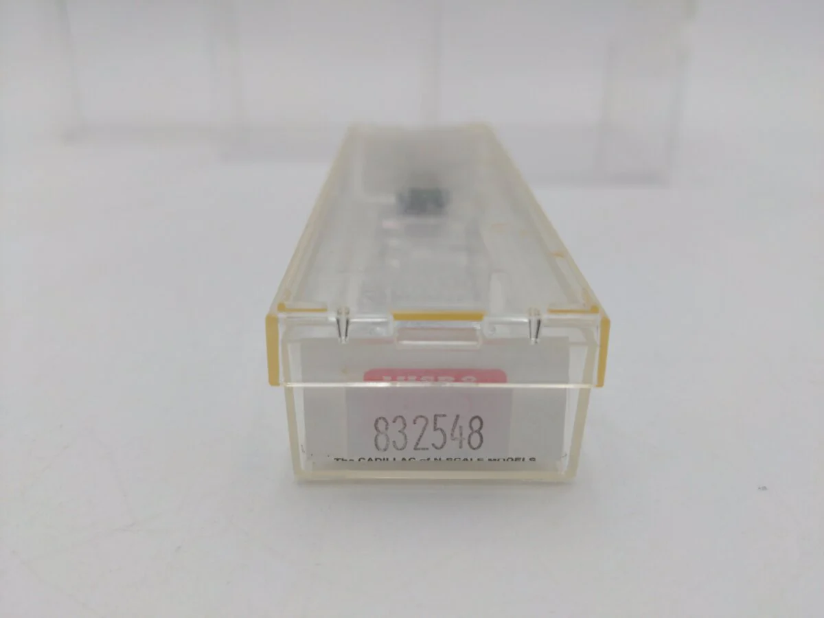 Micro-Trains 12000210 N B&O 40' Flat Panel Roof Single Door Boxcar #272500 LN/Box - Image 8