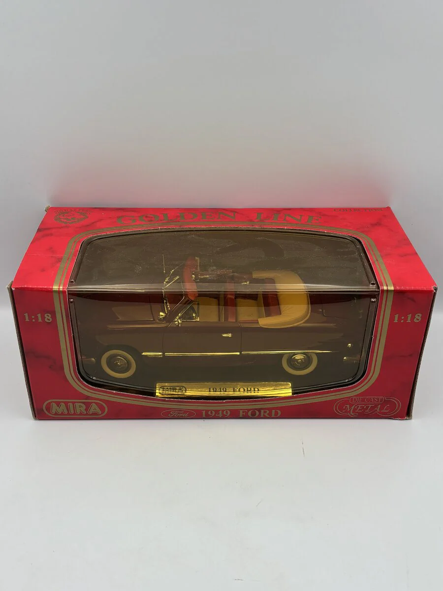 Mira 6249 1:18 1949 Ford Open Top Car Die-Cast Metal