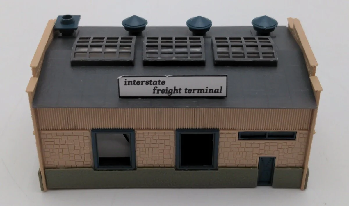 Model Power 2583 N Scale CF Truck Depot EX/Box - Image 2