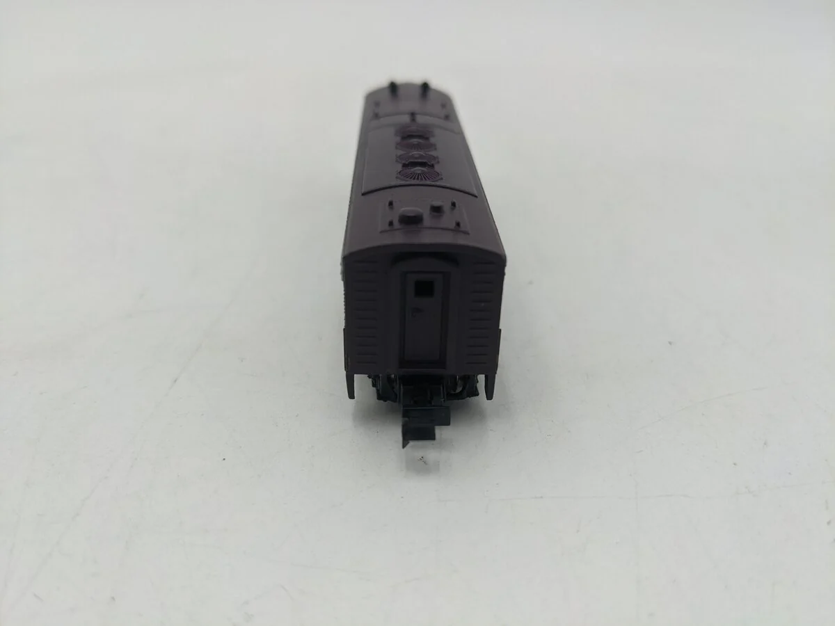 Model Power 7452 N Scale Soo Line FP7 Metal Diesel Locomotive EX/Box - Image 6