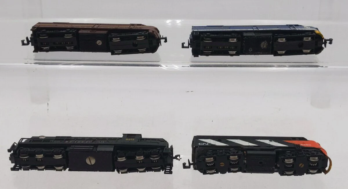 MRC & Bachmann N Scale Diesel Locomotives #6390,8615,7094 [4] LN - Image 4