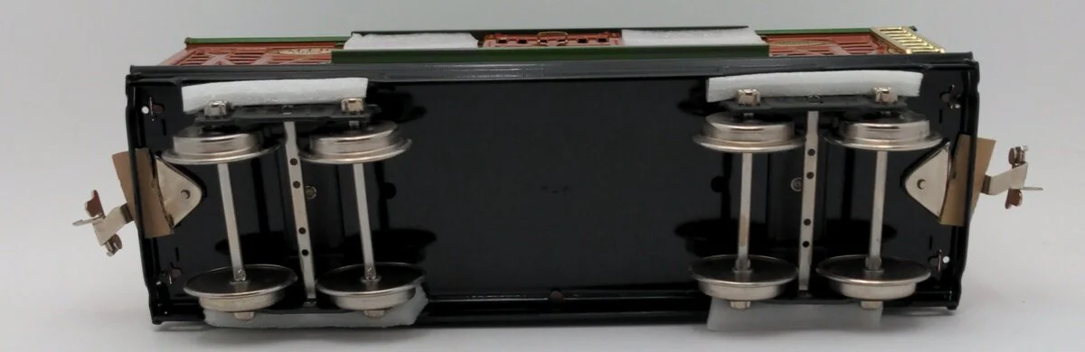 MTH 10-203 Standard Gauge 213 Terra Cotta & Green Stock Car with Brass Trim LN/Box - Image 7