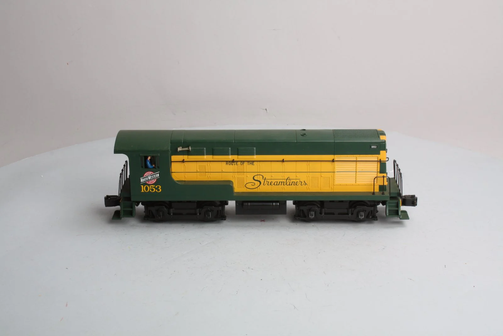 MTH 20-2078-1 O C&NW FM H-10-44 Diesel Engine w/PS1 #1054 LN/Box - Image 5