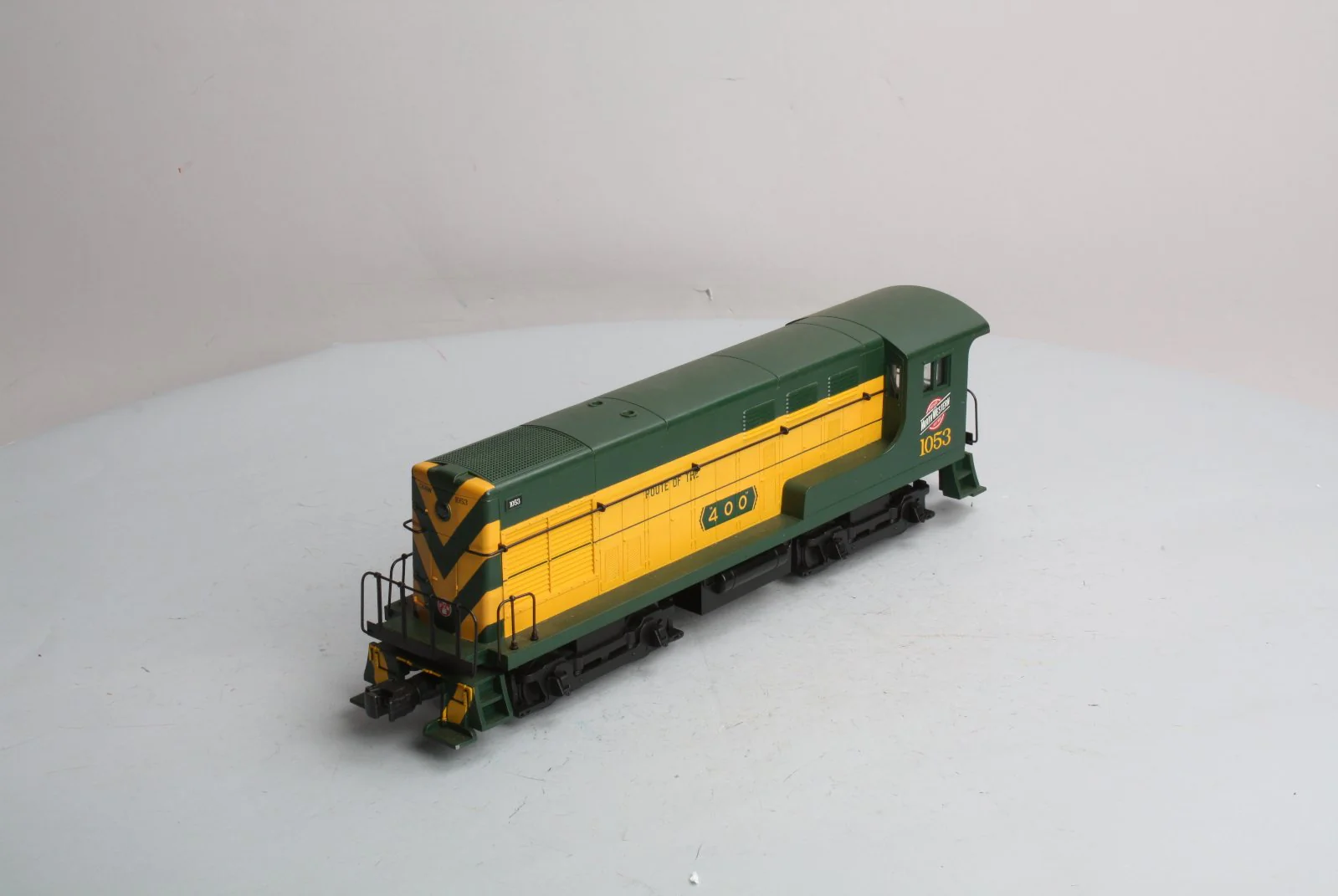 MTH 20-2078-1 O C&NW FM H-10-44 Diesel Engine w/PS1 #1054 LN/Box - Image 8