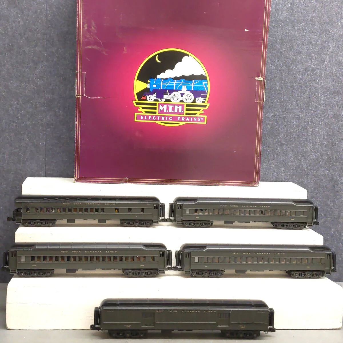 MTH 20-40037 New York Central 5-Car 70' Madison Passenger Set LN/Box