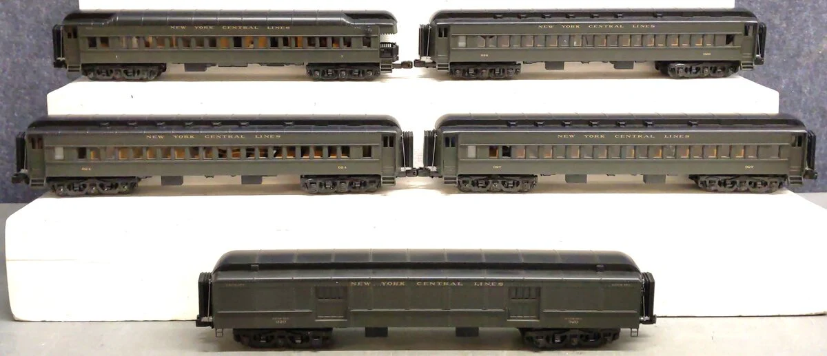 MTH 20-40037 New York Central 5-Car 70' Madison Passenger Set LN/Box - Image 3