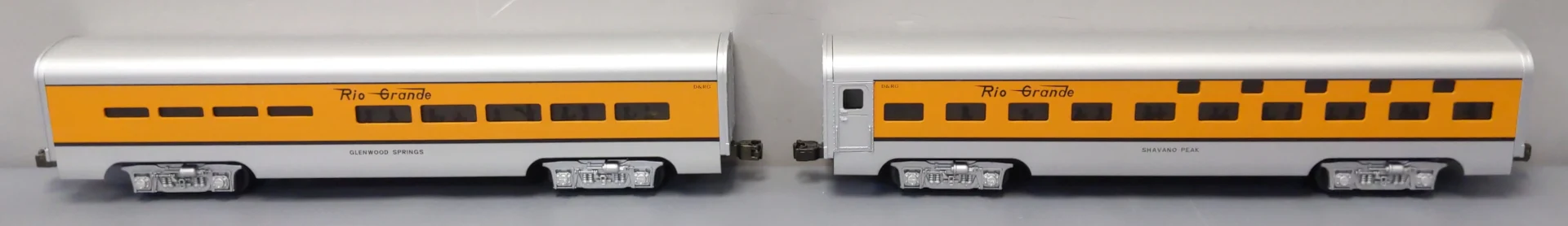 MTH 20-6102 O D&RG 60' Sleeper/Diner Aluminum Passenger Car Set (Set of 2) LN/Box - Image 3