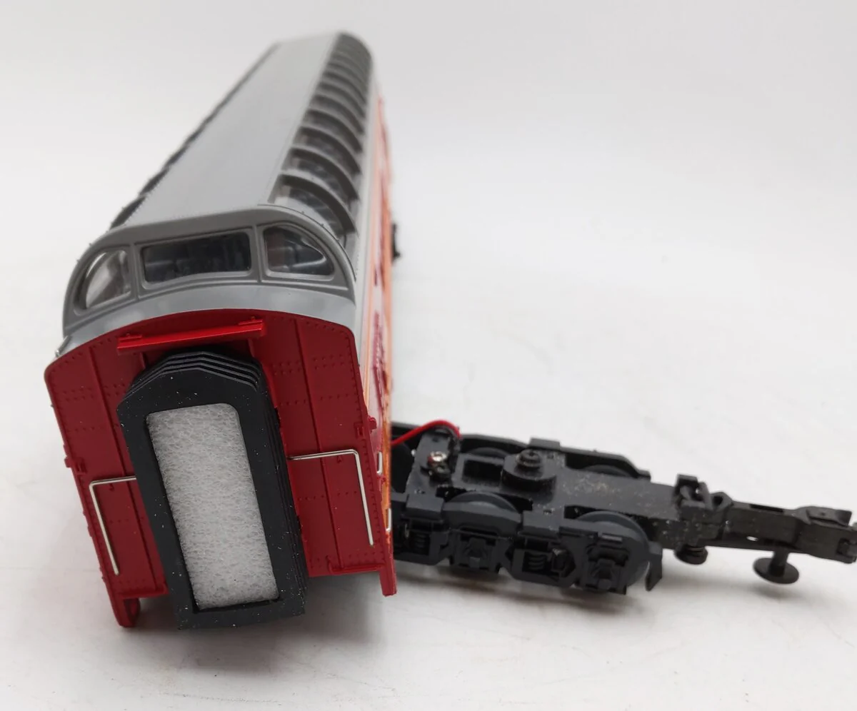 MTH 20-6752 O Gauge Milwaukee Road 70' Full Length Vista Dome Passenger Car #53/Box - Image 6