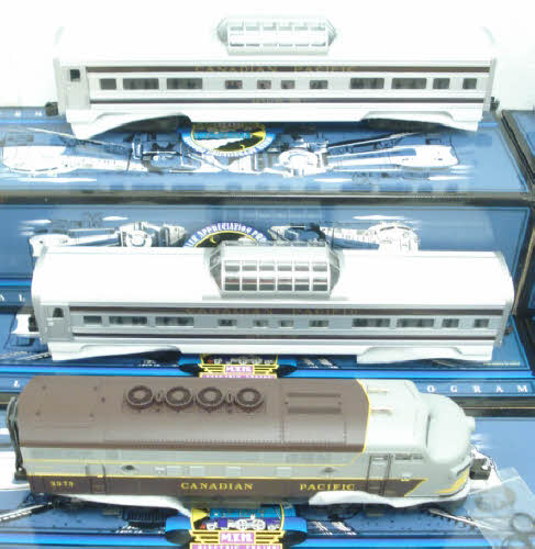 MTH 20-80001 D.A.P. Program 1999 F-3 AA O Gauge Diesel Passenger Train Set w PS1 LN/Box - Image 2