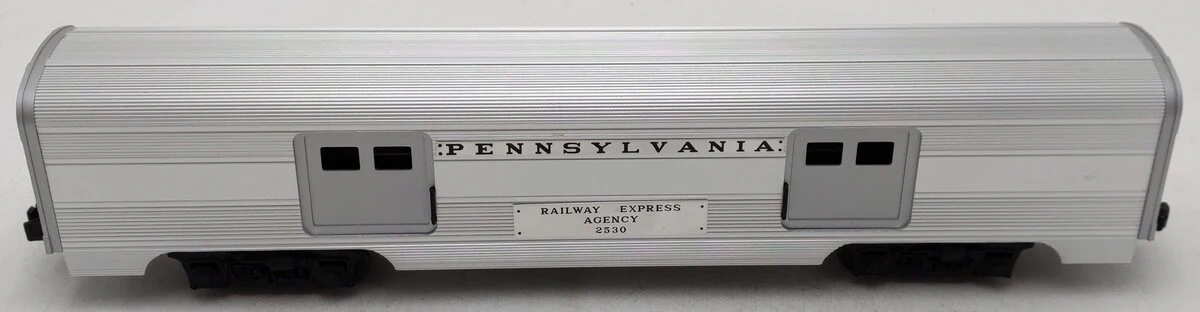 MTH 20-80003D-a PRR Large Door Baggage Car #2530 EX
