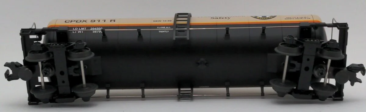 MTH 20-92014 O Gauge MTHRRC-2000 BNSF Tank Car #911R EX/Box - Image 6