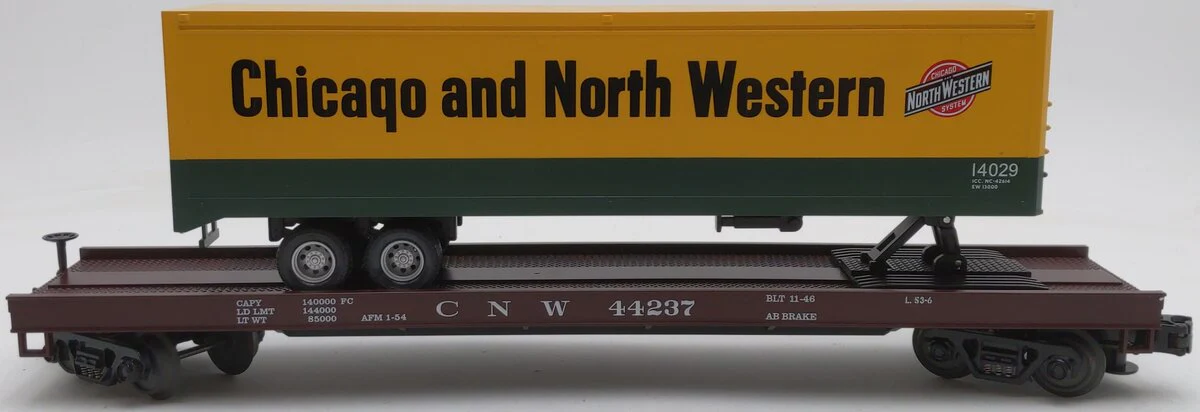 MTH 20-98118 O Gauge Chicago & Northwestern Flatcar #44237 with 40' Trailer LN/Box - Image 2