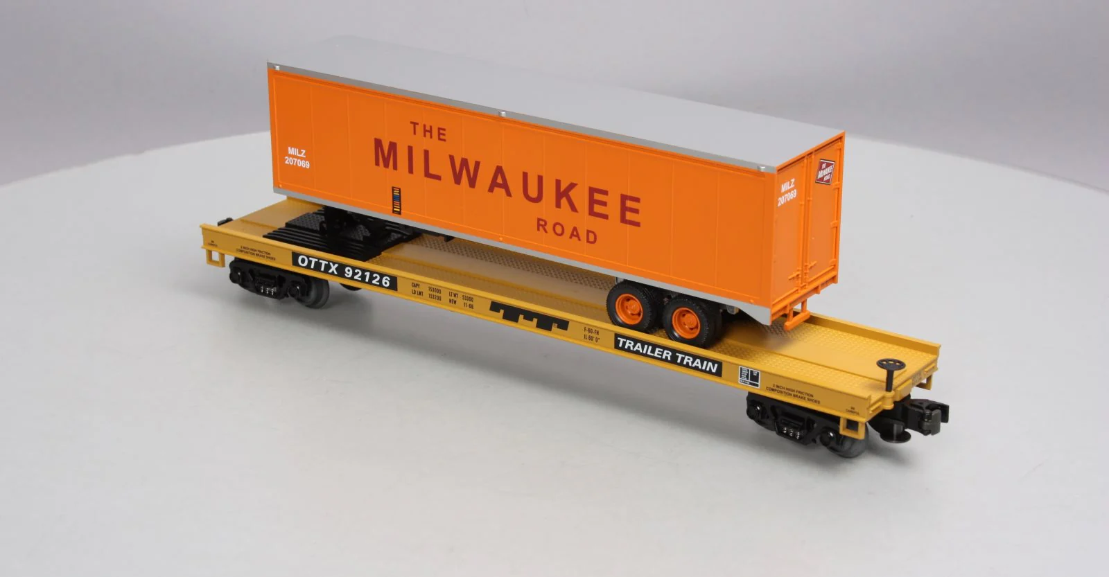 MTH 20-98129 O Milwaukee Road Flat Car #92126 w/Trailer #207069 NIB - Image 7