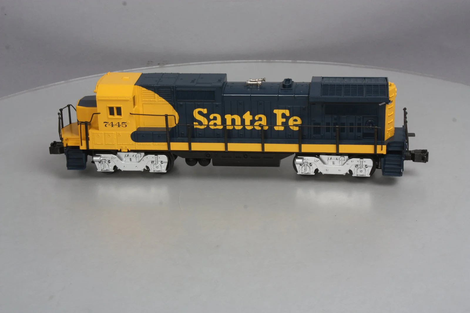 MTH 30-2115-1 O Santa Fe Dash-8 Diesel Engine w/PS1 #7445 LN/Box - Image 3
