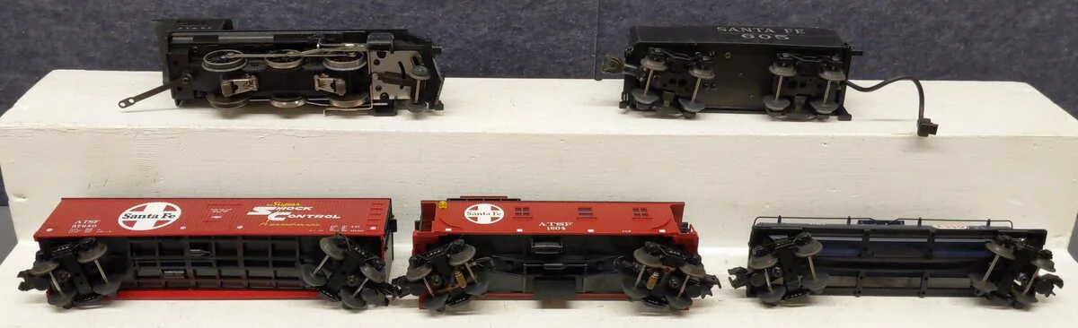MTH 30-4017-0 O Gauge Santa Fe RailKing 2-6-0 Steam Freight Train Set w/Whistle LN - Image 4