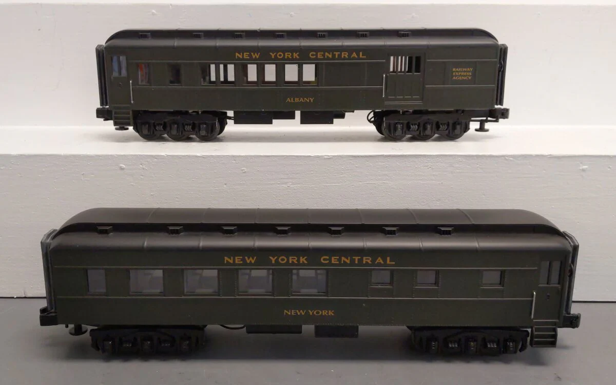 MTH 30-6214 O Gauge New York Central Madison Combo/Diner Set EX/Box - Image 2