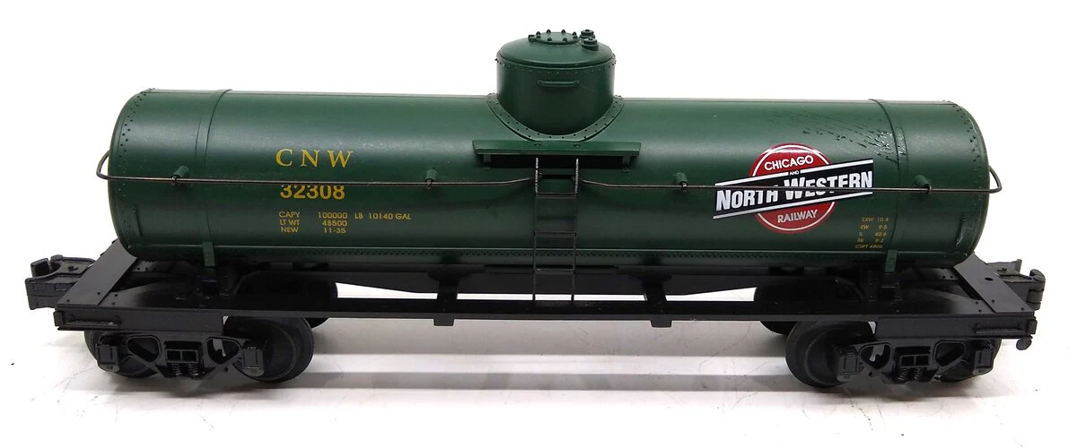 MTH 30-7307 O Gauge Chicago & Northwestern Semi-Scale Tank Car #32308 LN/Box - Image 2
