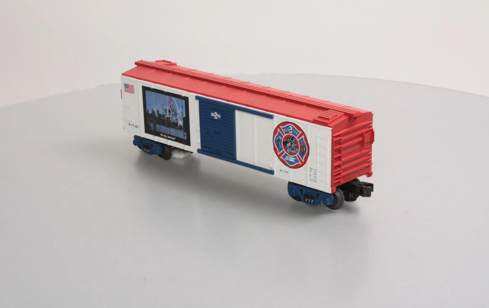 MTH 30-74087 O Gauge Rescue 2 - NY Skyline Boxcar LN/Box - Image 2