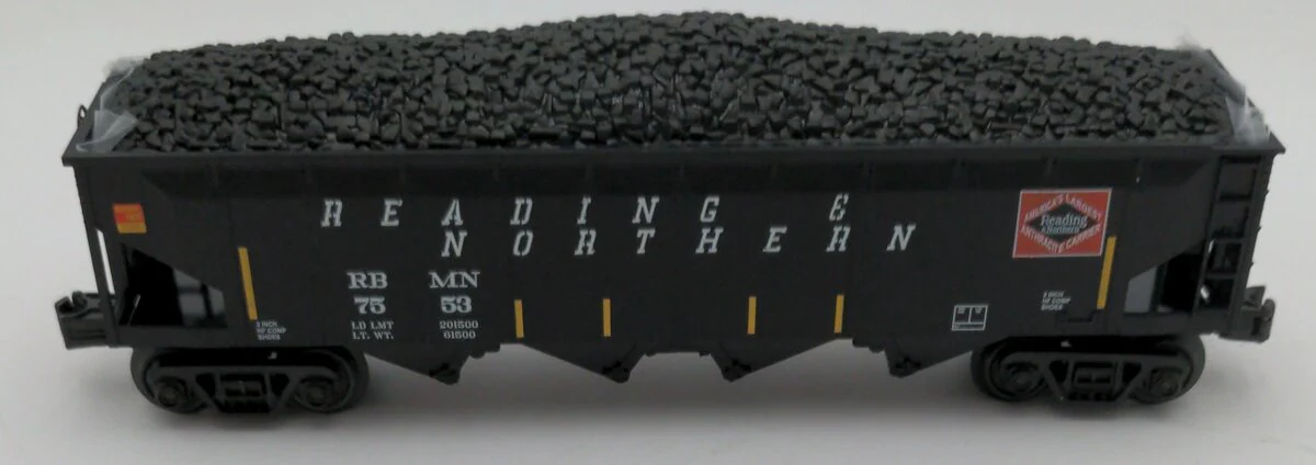 MTH 30-75759 O Scale Reading & Northern 4-Bay Hopper Car w/ Coal Load #7556 LN/Box - Image 2