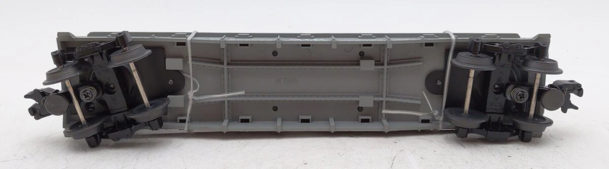 MTH 30-7607L O Gauge MTH Flatcar with Two Ertl '52 Cadillacs MT/Box - Image 3
