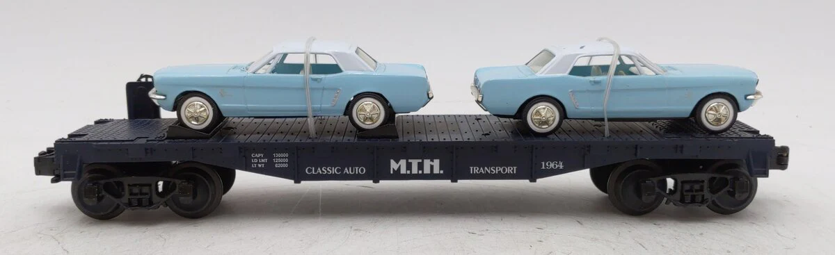 MTH 30-7617 O Gauge MTH Auto Transport Flat Car with 2 Ertl '64 Mustangs LN/Box - Image 2
