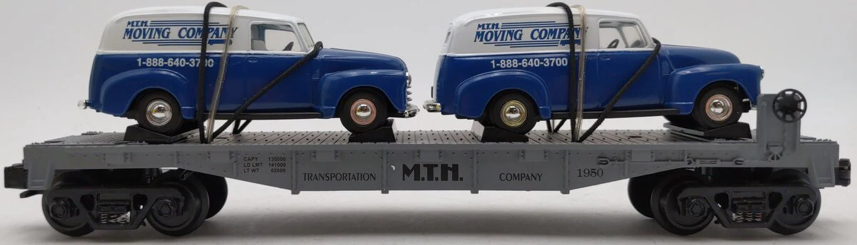 MTH 30-7647 O Gauge Auto Flatcar with 2 Ertl 1950 Panel Trucks NIB - Image 2