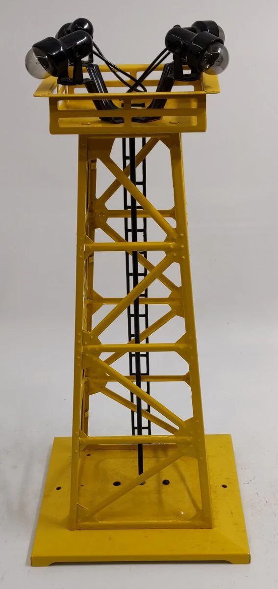 MTH 30-9025 O Gauge Yellow Floodlight Tower #395 LN/Box - Image 3