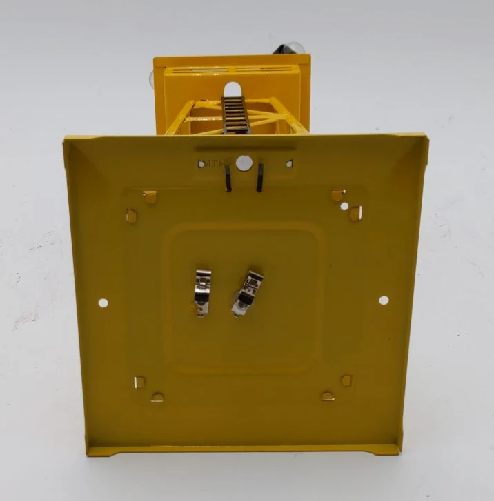 MTH 30-9025 O Gauge Yellow Floodlight Tower #395 LN/Box - Image 6