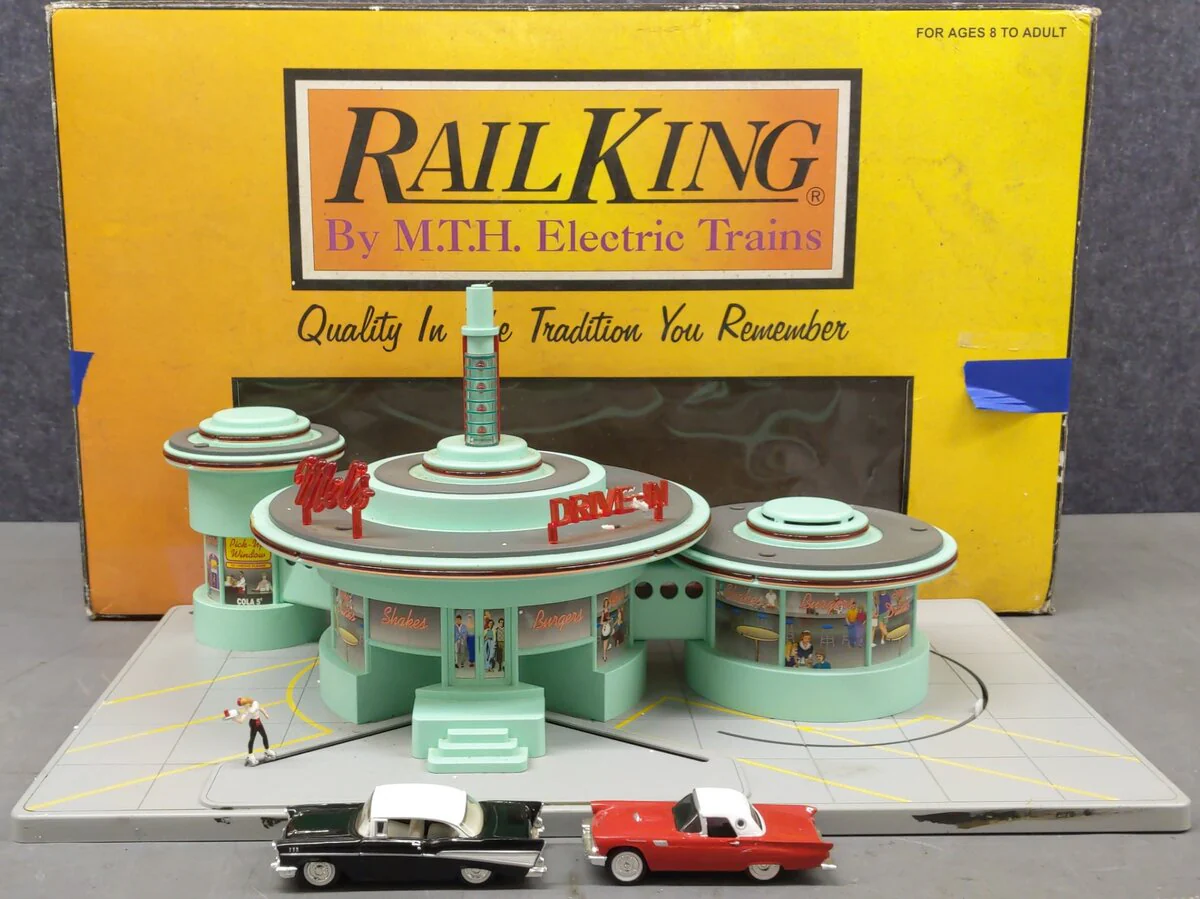 MTH 30-9105 O Mel's Operating Drive-In Restaurant EX/Box