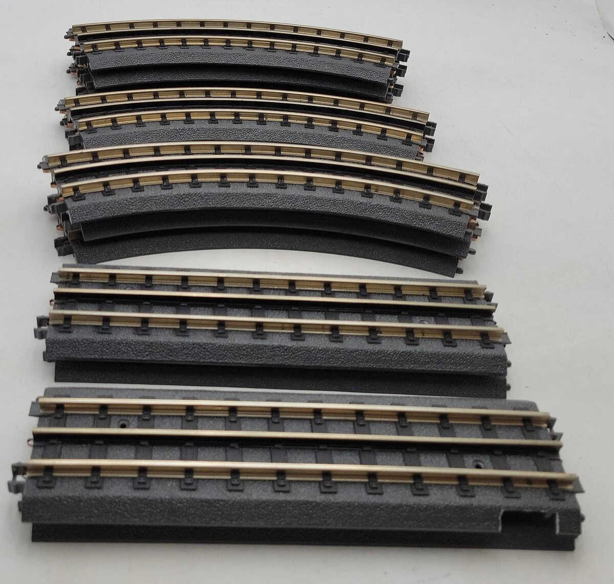 MTH 40-1001 & 40-1002 O Scale RealTrax Hollow Rails Track Sections [11] EX - Image 4