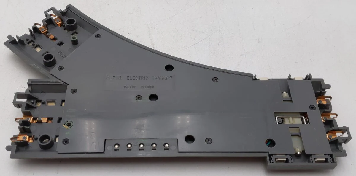 MTH 40-1044 042 Nickel Silver RealTrax Left Hand Remote Switch Turnout EX - Image 4